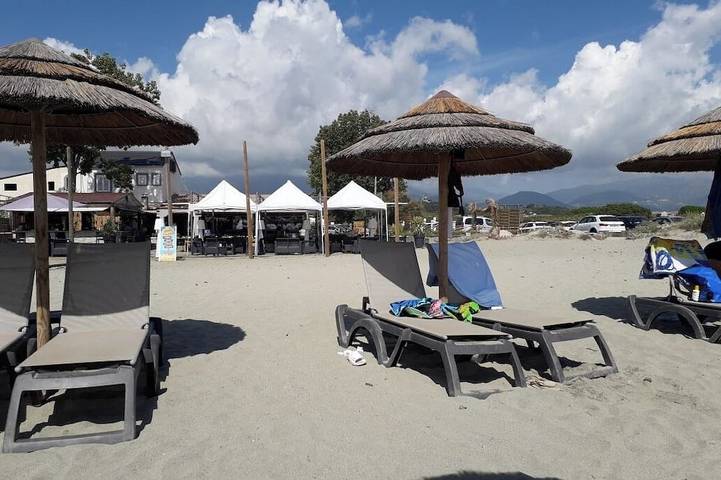 Location de vacances pour 3 personnes, avec terrasse et jardin à San-Giuliano