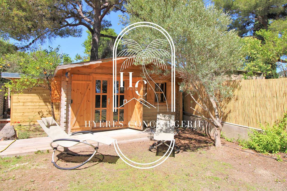 Apartamento vacacional entero, Les Grillons-Pieds dans l'eau-Beau Rivage in Carqueiranne, Provenza