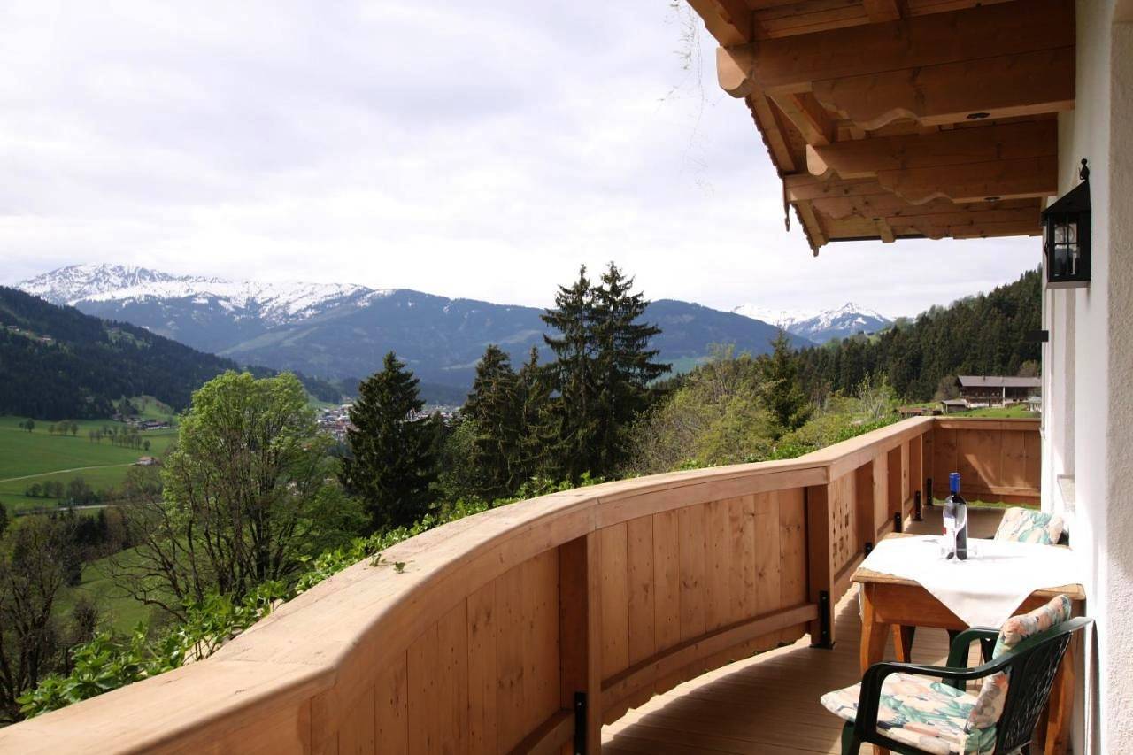 Ganze Wohnung, Standard Two-Bedroom Apartment with Balcony in Brixen im Thale, Kaisergebirge