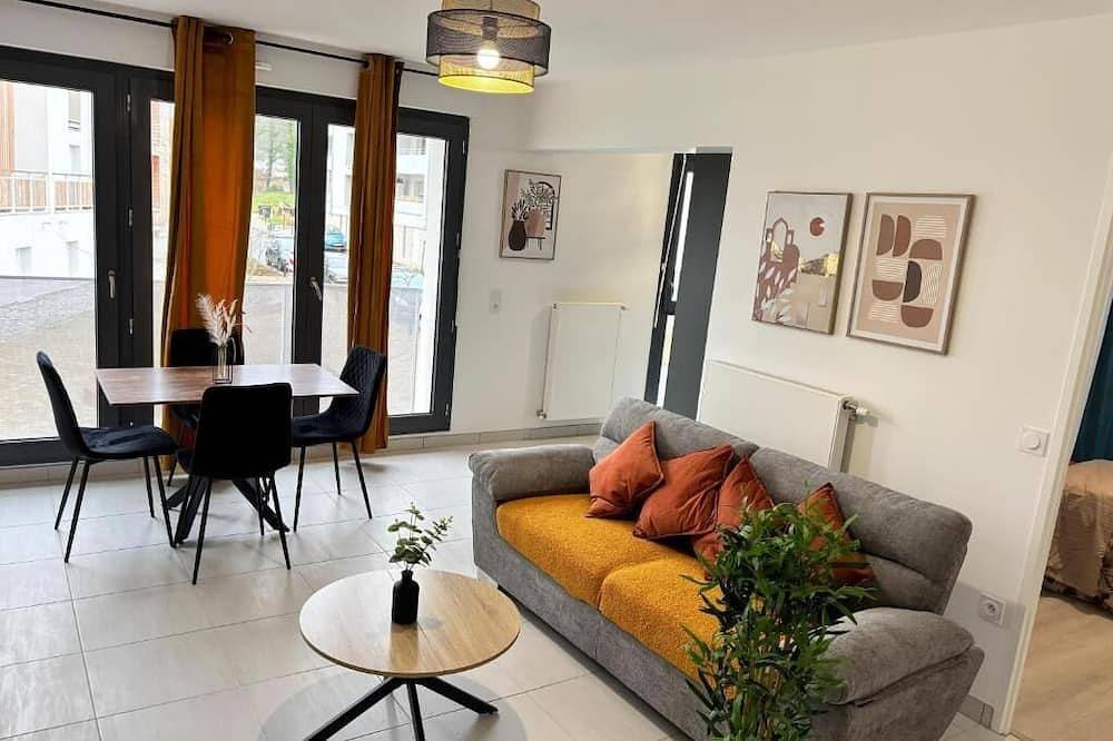 Entire apartment, Dream Stay T4 apartment 7 minutes from Disneyland in Magny-le-Hongre, Seine-et-Marne