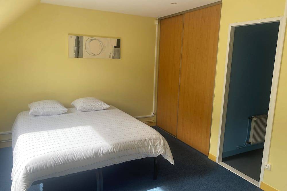 Entire apartment, Appartement 25 m² Avec Petite Terrasse in Cherbourg-Octeville, Cherbourg-en-Cotentin