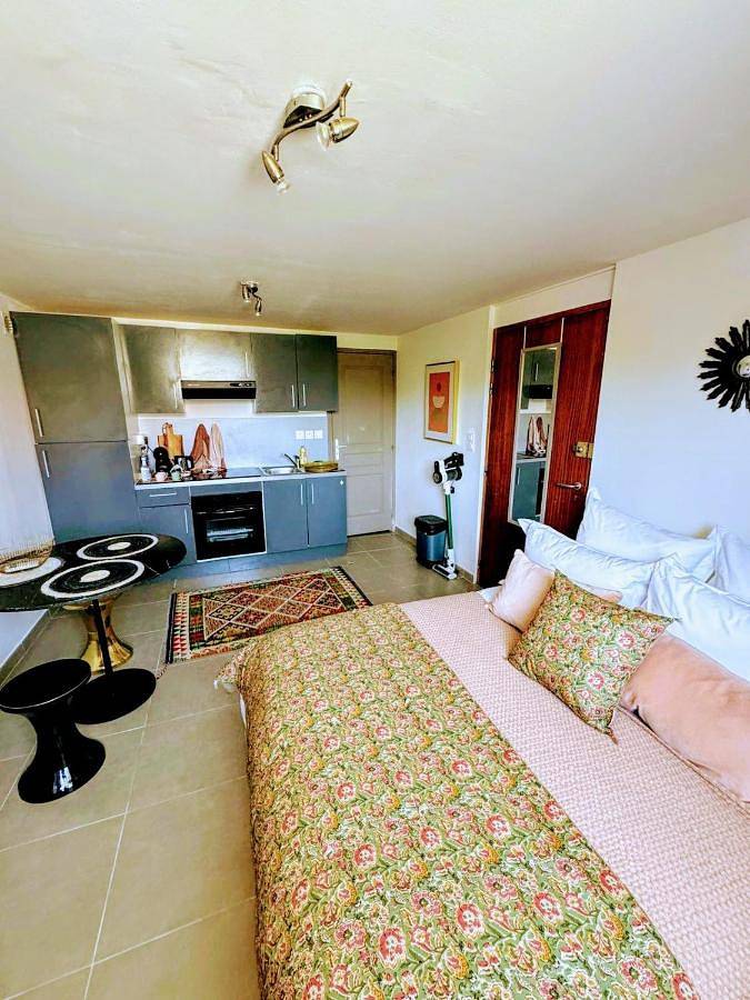 Appartement entier, One-Bedroom Apartment in Corte, Parc naturel régional de Corse