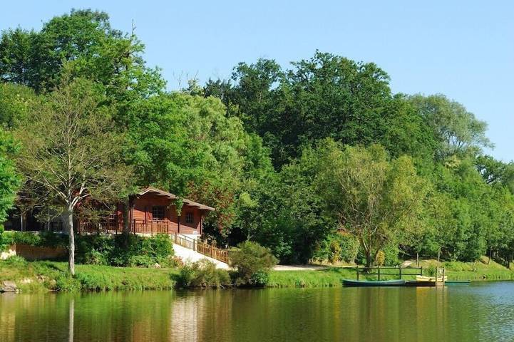 Maison de campagne pour 5 personnes, avec jardin à Les Lucs-sur-Boulogne
