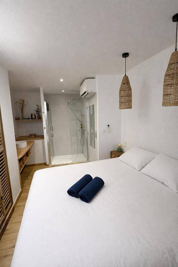 Location de vacances pour 6 personnes, avec terrasse dans Tour Barberousse Chateau De Gruissan - 4