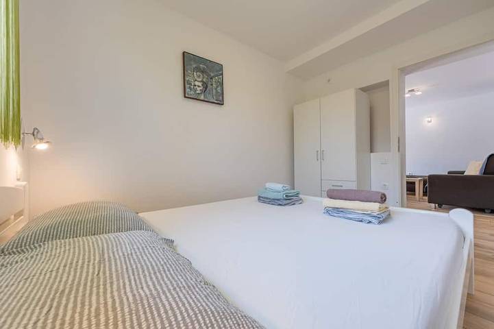 Trinetta - Modernes Haus mit Pool, Bbq,  Privatsphäre in ruhiger Lage in Valtura, Südküste Istrien