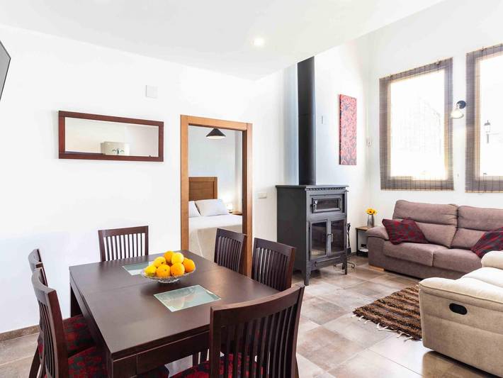 Casa rural para 6 personas, con piscina, Se admiten mascotas en Valle de Lecrín - 2