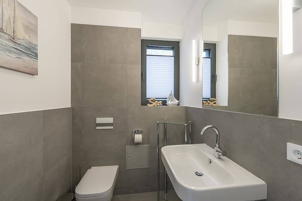 Haus \"Lee\" am See in Streu in Bergen auf Rügen, Bergen auf Rügen und Umgebung