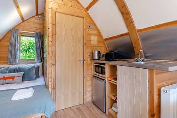 Camping for 2 People in Northrepps, Norfolk, Photo 2