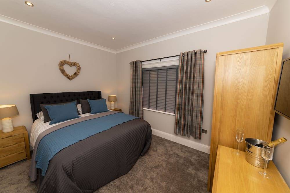 Luxury bungalow close to Peasholm Park and Scarborough's North Bay attractions in Scarborough, North York Moors National Park