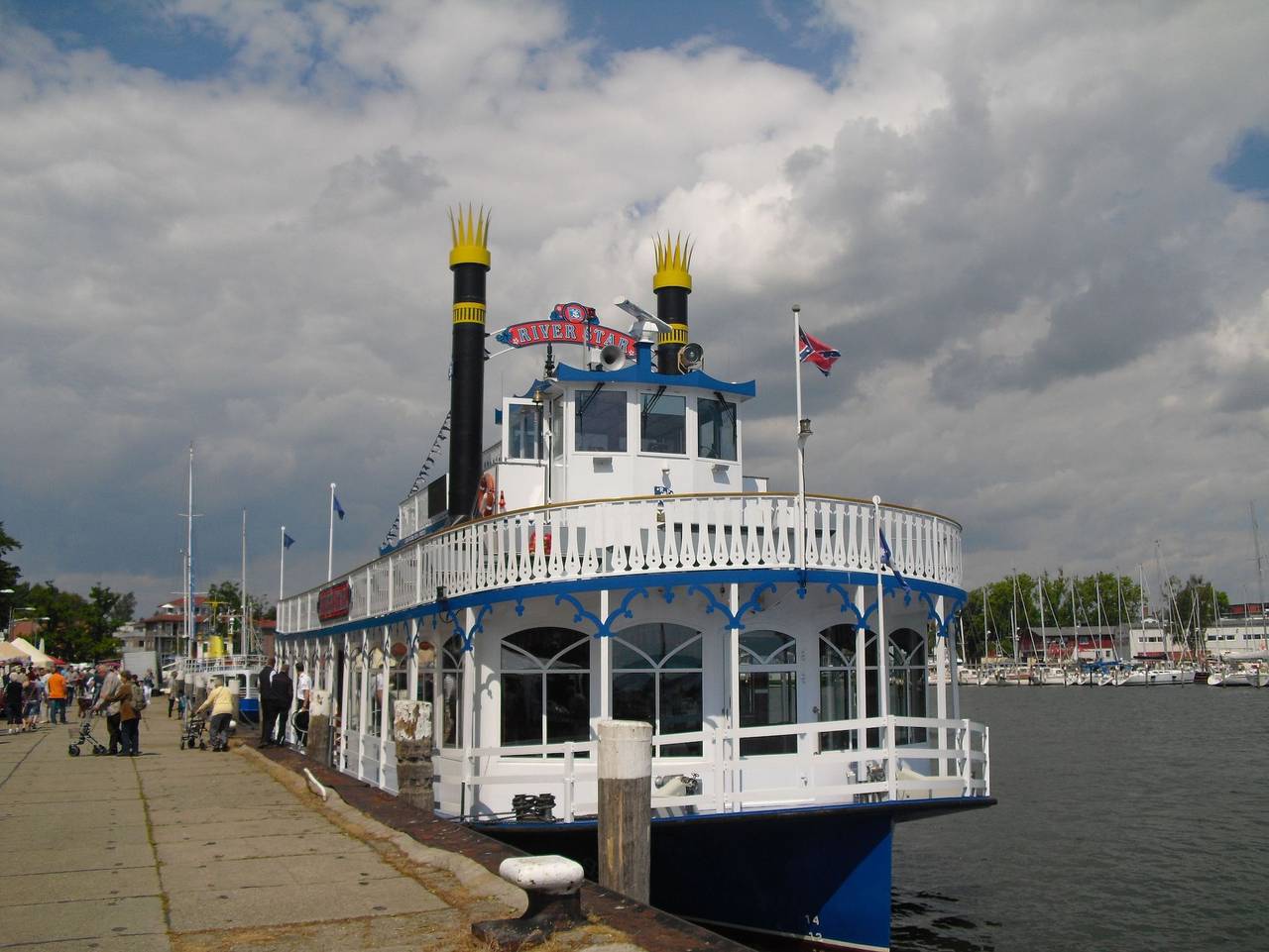 Ganze Ferienwohnung, Katharina  Whg 104 mit Terrasse - Hk 2 Raum 104 in Lauterbach (Rügen), Putbus