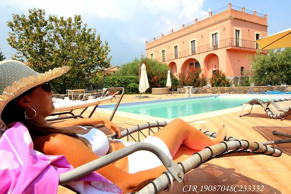 Villa Miraetna in Santa Venerina, Etna