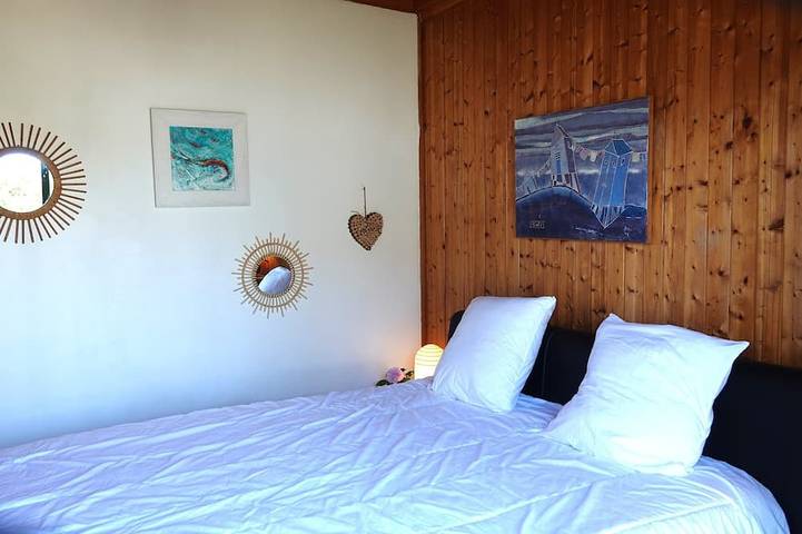 Maison 5 chambres, jardin clos,  à 15mn a pieds de la  plage  .Animaux acceptés in Plobannalec-Lesconil, Côte de Cornouaille