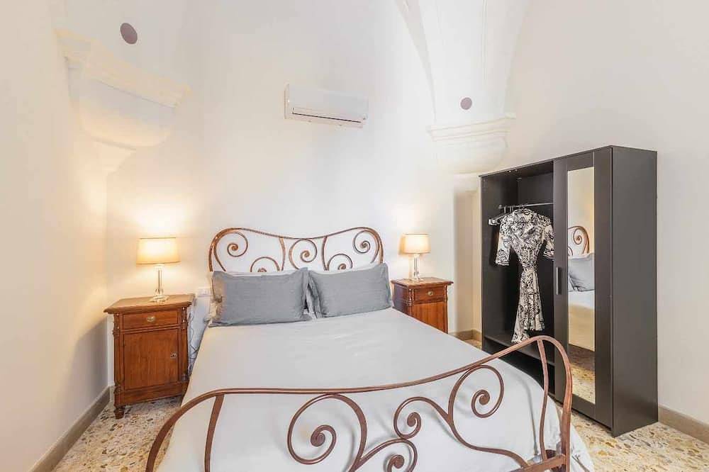 Appartamento intero, La Storica - casa tipica - centro storico a 30m - vicino al mare in San Vito dei Normanni, Salento