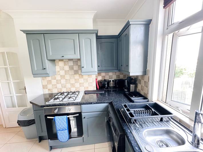 Holiday rental for 12 people, with hot tub, child-friendly in London