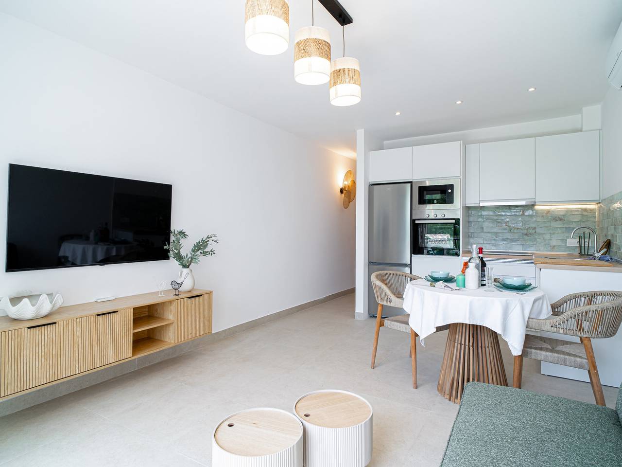 Entire apartment, Mediterranean Private Garden in Capistrano Village in Senorio de Capistrano (Nerja), Nerja