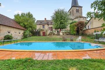 Villa pour 9 personnes, avec piscine et terrasse en Bourgogne