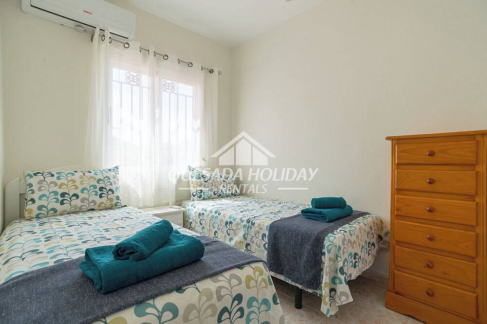 Villa La Zenia close to Beach, private pool, walking distance of Zenia Boulevard in Playa Flamenca, Orihuela