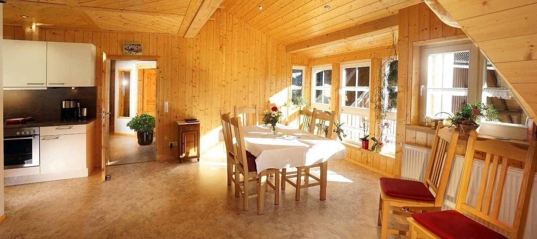 Ferienwohnung für 6 Personen, mit Balkon und Terrasse sowie Garten und Ausblick in Oberharmersbach - 2