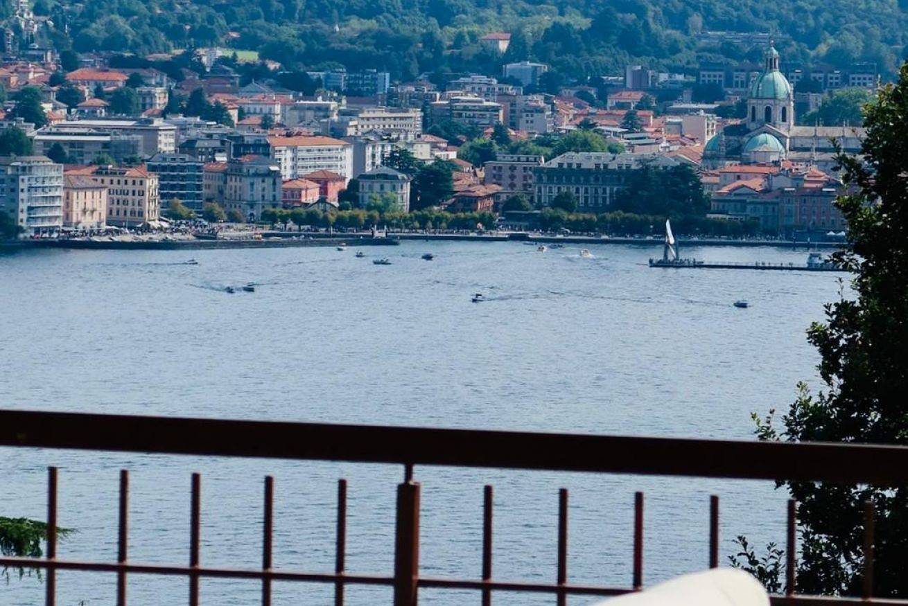 Cały apartament, Apartament wakacyjny dla 6 osób z widok na jezioro in Como, Jezioro Como
