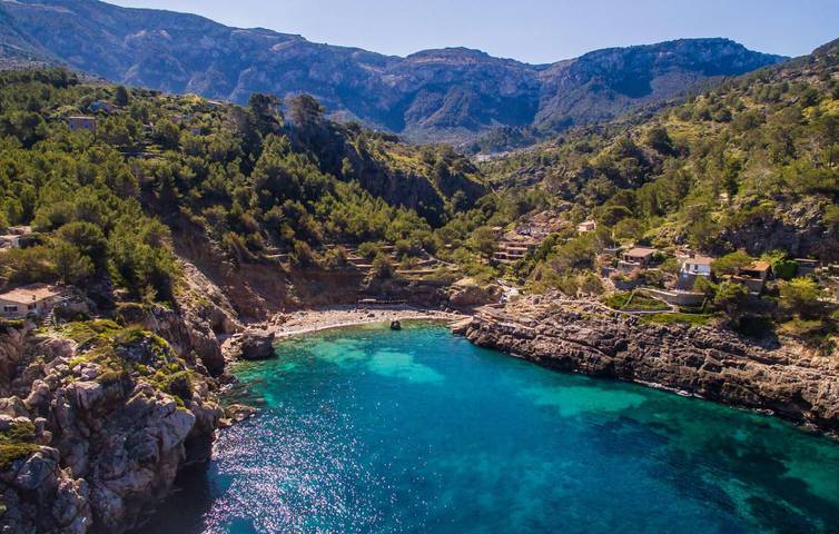Finca für 4 Personen, mit Terrasse in Deià