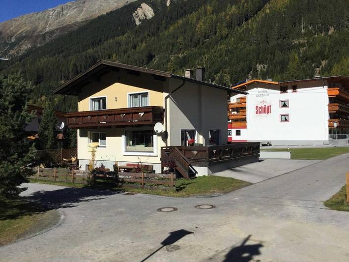 Ferienwohnung für 6 Personen, mit Balkon in Gries