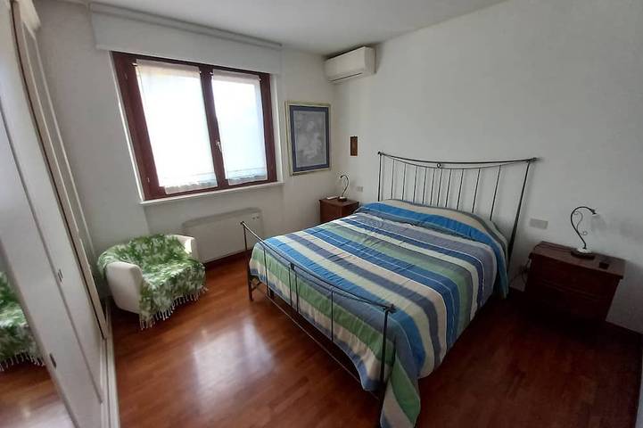 Casale al Mare 2 (aire acondicionado la casa adosada con parking wi-fi y bicicleta) in Loreto, Provincia de Ancona