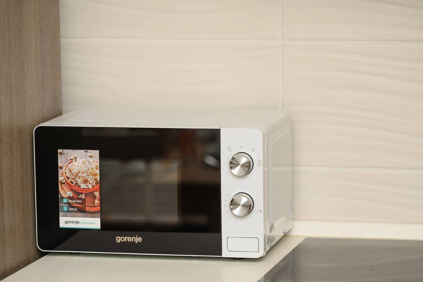 Appartamento intero, L'appartamento Aleks si trova a Lussinpiccolo, al primo piano. L'appartamento e composto da una camera con letto matrimoniale, una cucina, un soggiorno, una sala da pranzo e un bagno con doccia. Una terrazza e un barbecue sono a disposizione degli ospiti. E previsto un parcheggio. in Lussinpiccolo, Lussino