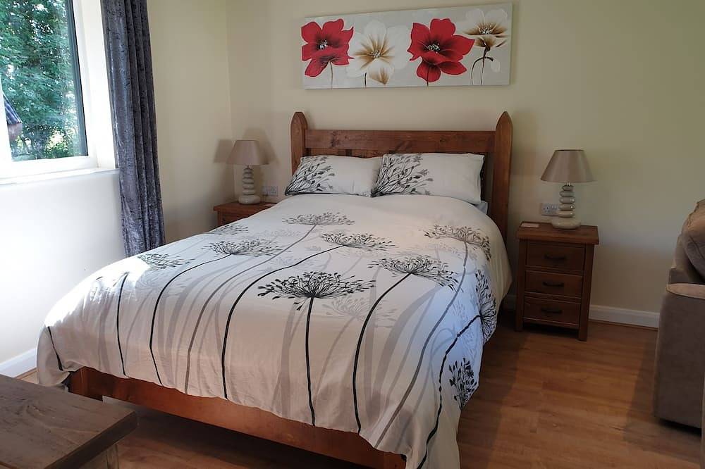 Studio Cottage in Lincolnshire, The Chicken Coop, close to Cleethorpes Beach in Tetney, Lincolnshire