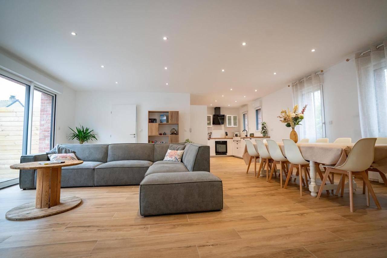 Three-Bedroom House in Éperlecques, Région de Saint-Omer