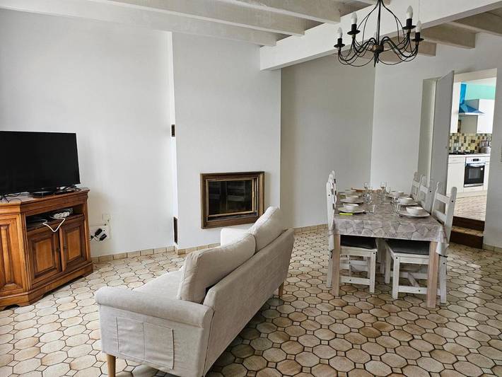 Location de vacances pour 6 personnes, avec terrasse à Le Guerno - 2