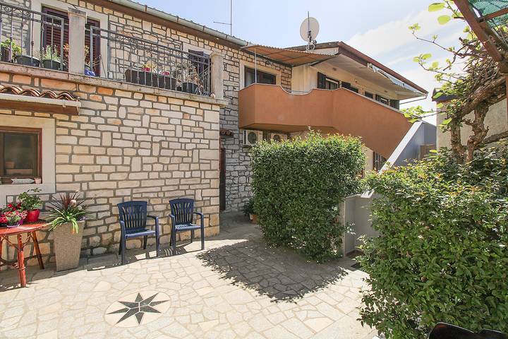 Ferienwohnung für 2 Personen, mit Terrasse in Peroj - 4