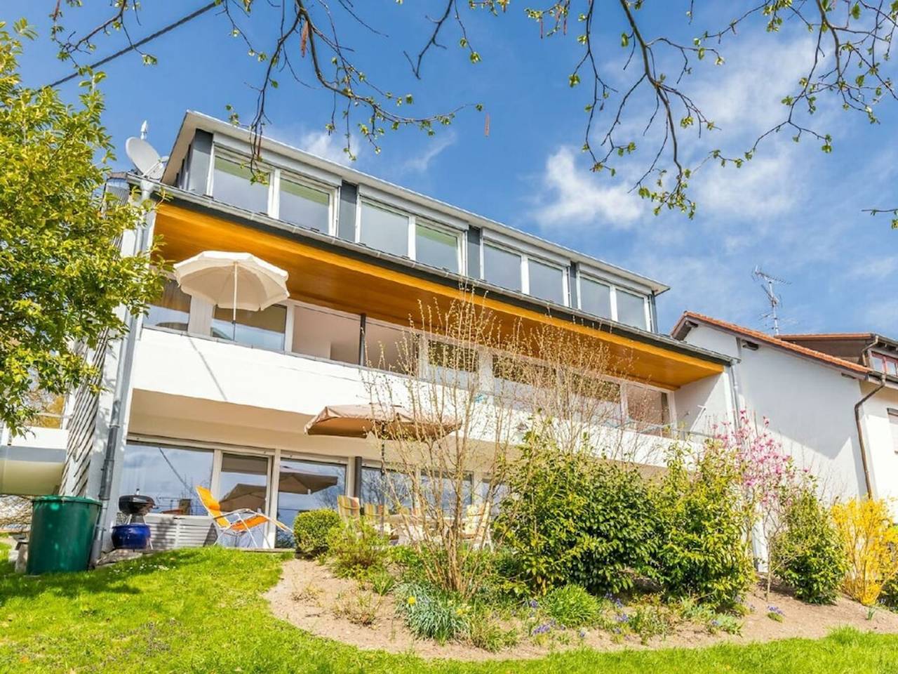 Holiday apartment with 2 bedrooms in Meersburg, Region Bodensee-Oberschwaben