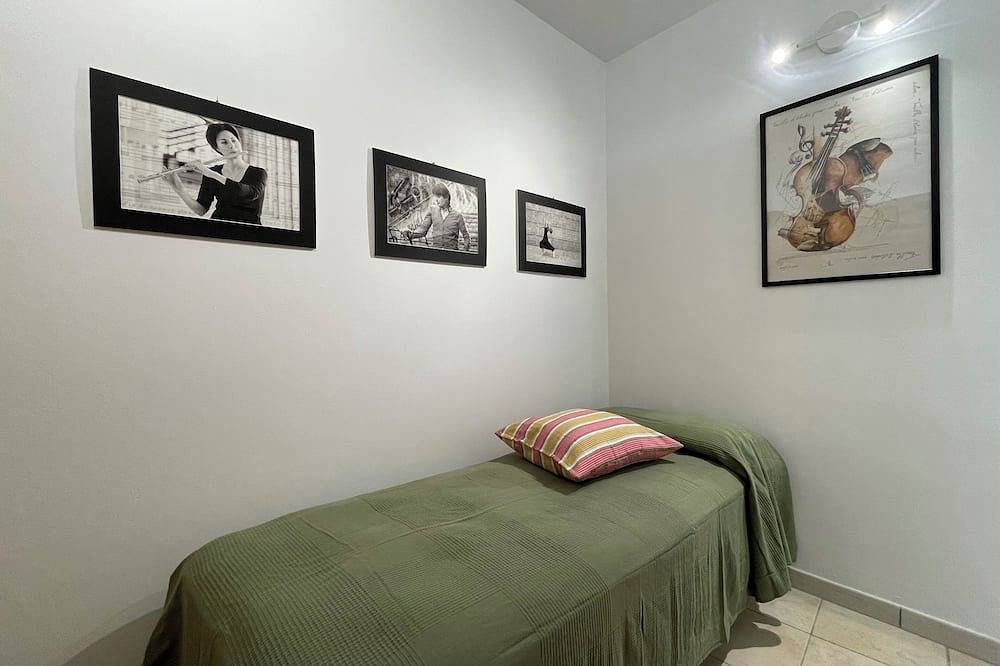 Appartamento intero, Appartamento a 2 minuti dalla piazza principale con vista su montagne e valle in Castelluccio Superiore, Provincia di Potenza