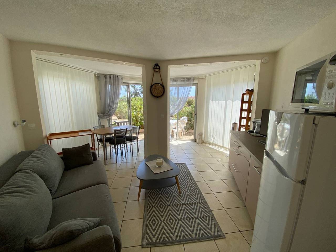 Studio entier, Studio Cabine 4 Pers avec Terrasse, Face Mer, Accès Direct Plage, Proche Commerces et Parc Aqualand in Le Barcarès, Côte d'Améthyste