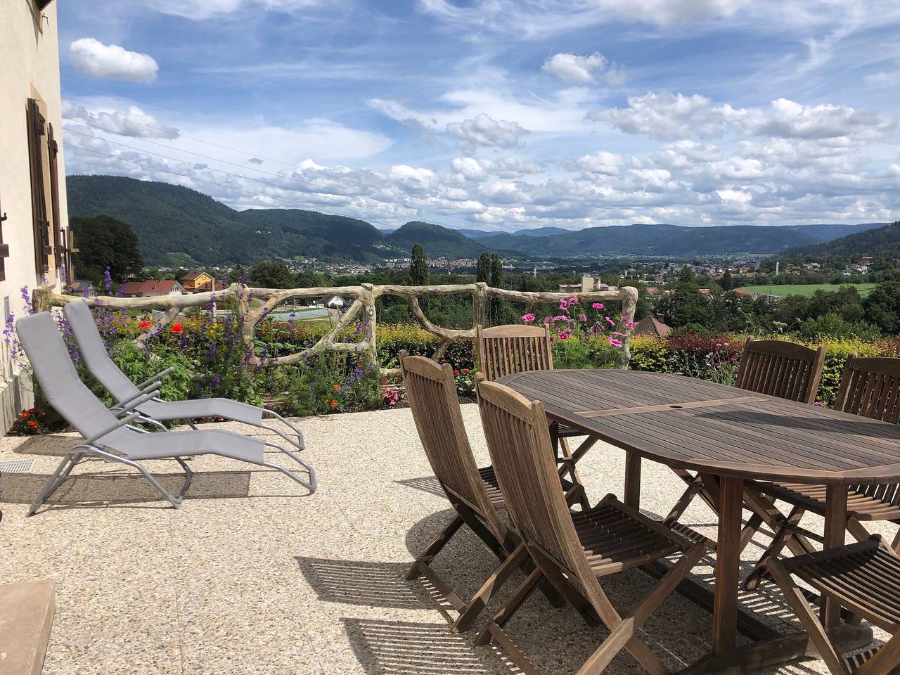 Appartement entier, Maison rénovée près des Hautes Vosges, idéale pour activités nature in Saint-Nabord, Région d'Épinal
