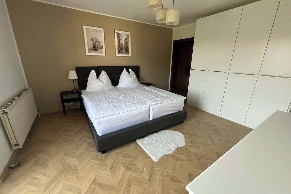 Ganze Wohnung, Ferienhaus mit Panoramablick in Salzkammergut-Berge, Bezirk Gmunden