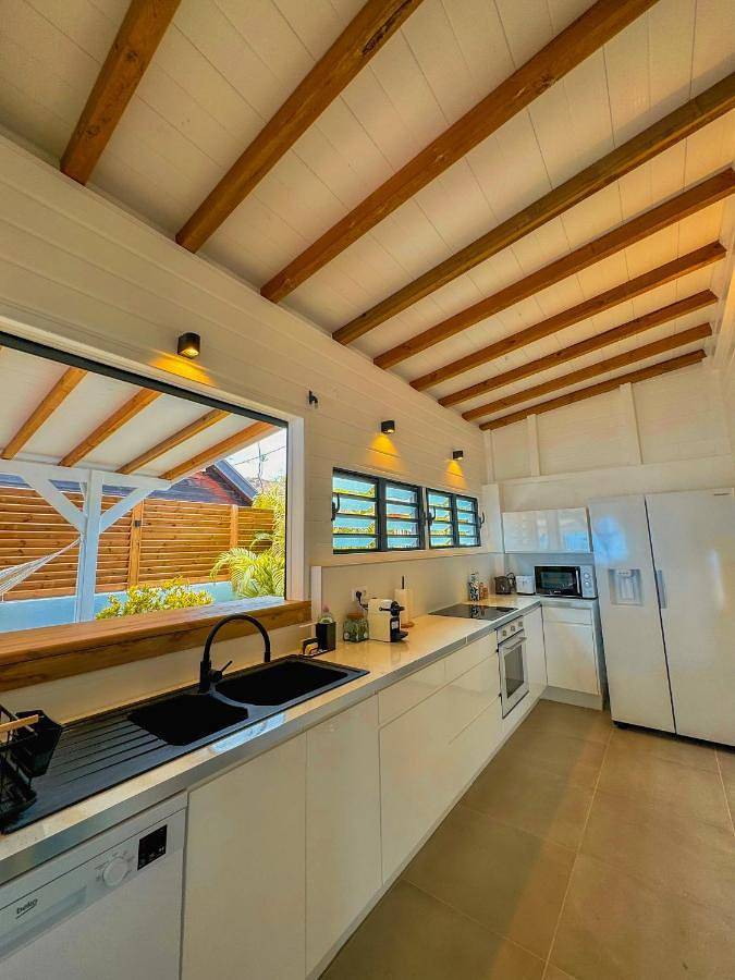 Location de vacances pour 8 personnes, avec vue ainsi que jardin et piscine dans Bellefontaine (Martinique) - 2