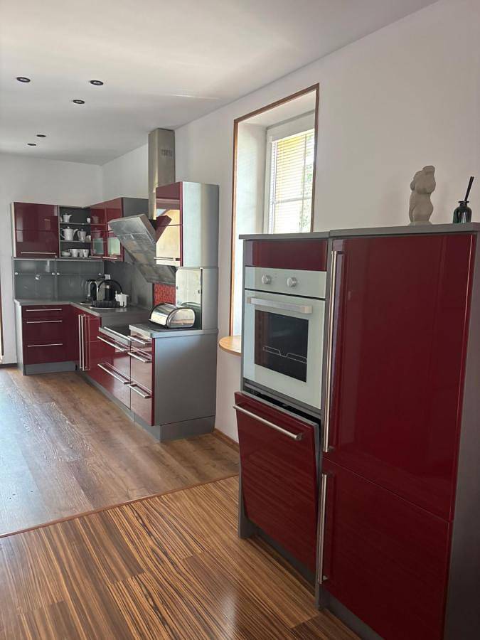 Appartement entier, Luxusní mezonet v centru in Liberec, Région de Liberec