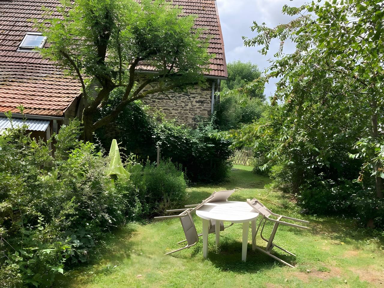 Casa rural « Gîte La Ruche »: naturaleza y tranquilidad en Mauriac, Cantal in Región de Mauriac
