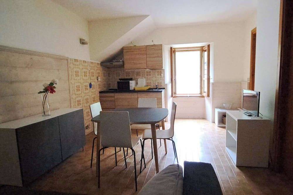 Entire apartment, Graynite - Park Side Apartment in Ponte di Legno, Stilfser Joch National Park