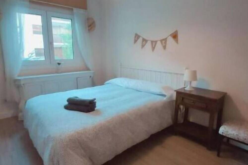 Entire apartment, German Duplex Penthouse in Villanúa, Spanish Pyrenees