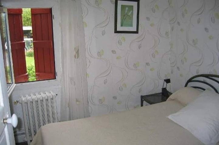 Location de vacances pour 4 personnes, avec terrasse ainsi que piscine et jardin, animaux acceptés à Hasparren - 3