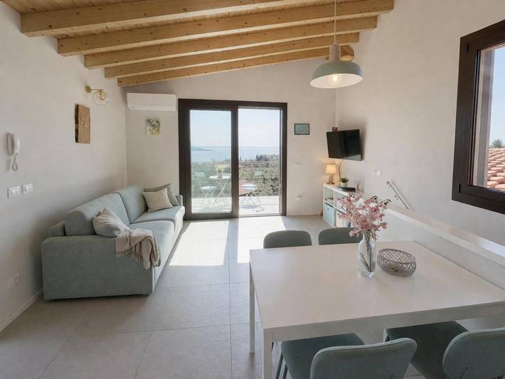 Ferienhaus für 4 Personen, mit Ausblick und Seeblick sowie Garten in Toscolano-Maderno