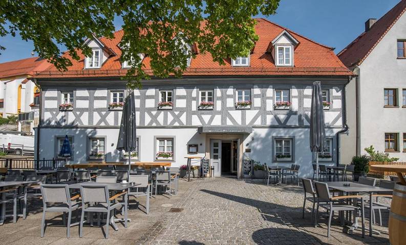 Hotel für 3 Personen, mit Balkon und Terrasse sowie Garten in der Fränkische Schweiz - 3