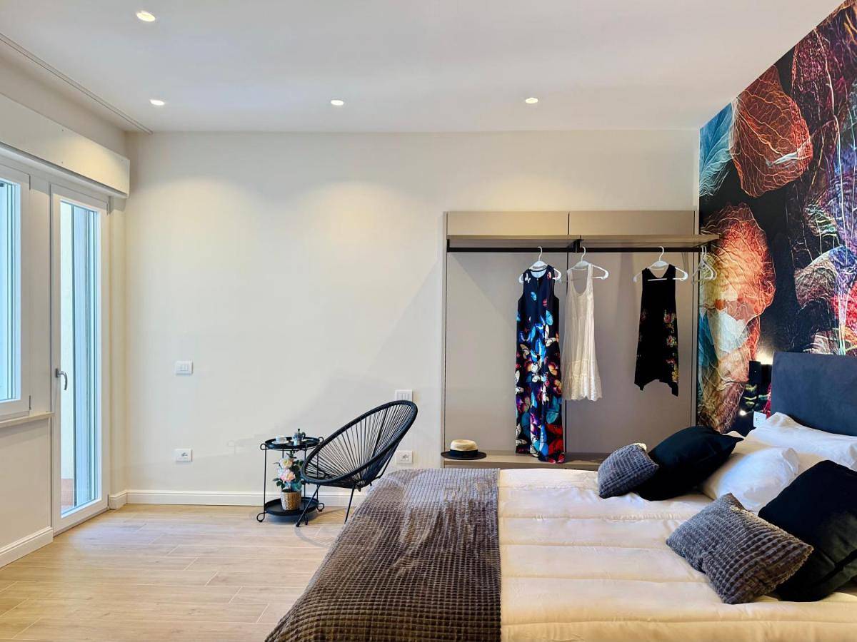 Yourhome - Il Pino Rooms & Apartment in Meta, Sorrento Coast