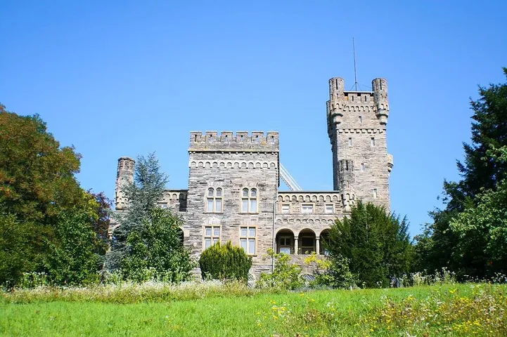 Appartement met 2 slaapkamers in het Duitse kasteel Schloss Saarfels in Serrig, Landkreis Trier-Saarburg