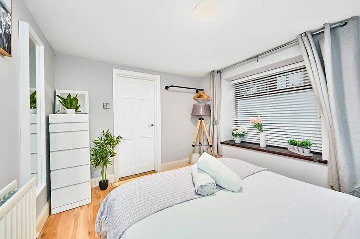 Ganze Wohnung, Central Apt with Terrace Steps to Beach in Portrush, Grafschaft Antrim