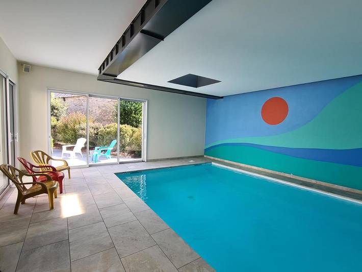 Villa pour 11 personnes, avec Jacuzzi et Terrasse ainsi que Jardin et Piscine à Santec