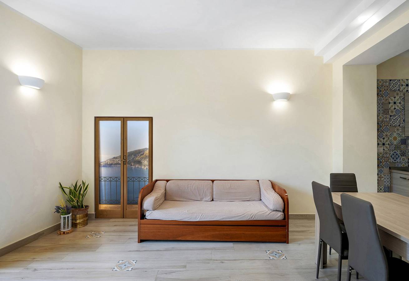 Maison de vacances 'Casa Alle Porte Della Costiera' avec vue sur la montagne, Wi-Fi et climatisation in Cava de' Tirreni, Côte Tyrrhénienne Campanie