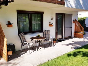 Ferienwohnung für 4 Personen, mit Terrasse und Balkon/Terrasse, kinderfreundlich in Bad Endorf